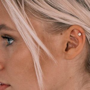 Stilnest Star Dancer Ear Cuff in Rose Gold
